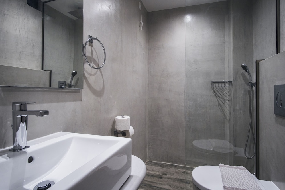 Iliada Beach Hotel — Hotel rooms in Gouvia, Ionian Islands