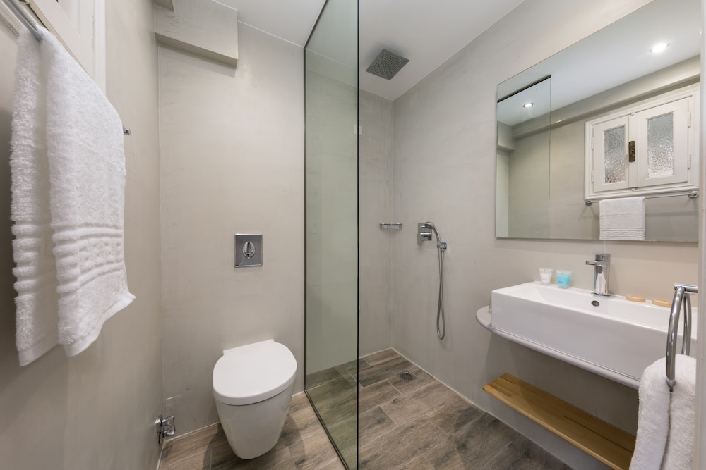 Iliada Beach Hotel — Hotel rooms in Gouvia, Ionian Islands