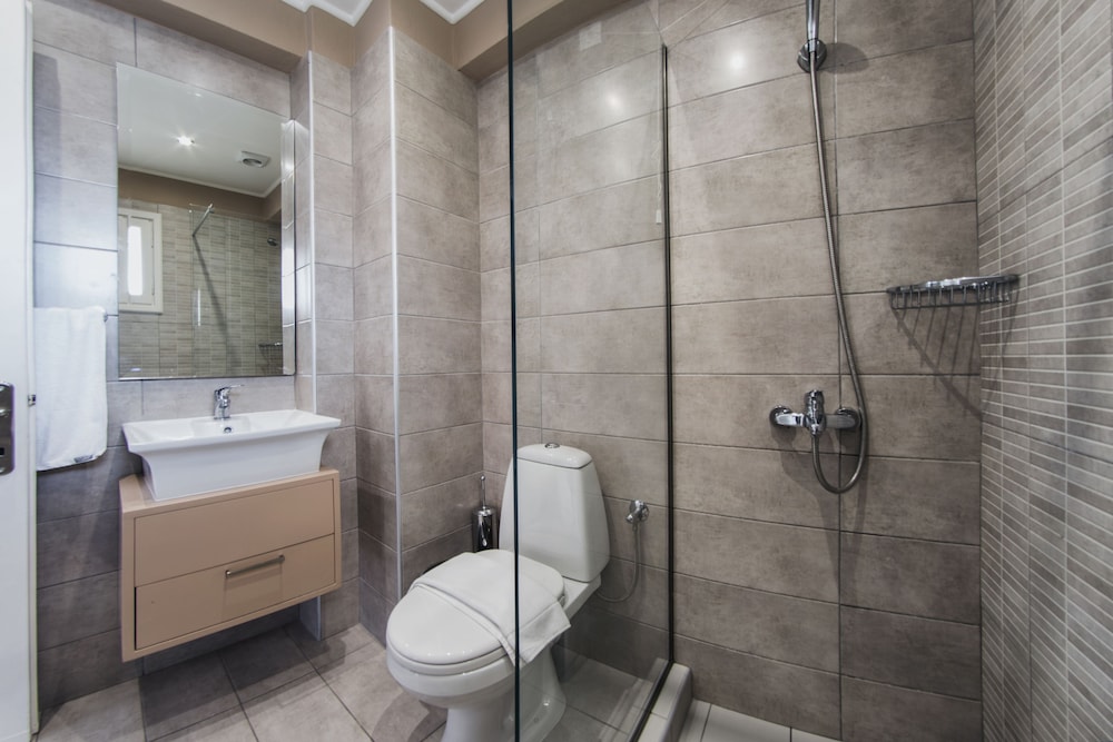 Iliada Beach Hotel — Hotel rooms in Gouvia, Ionian Islands