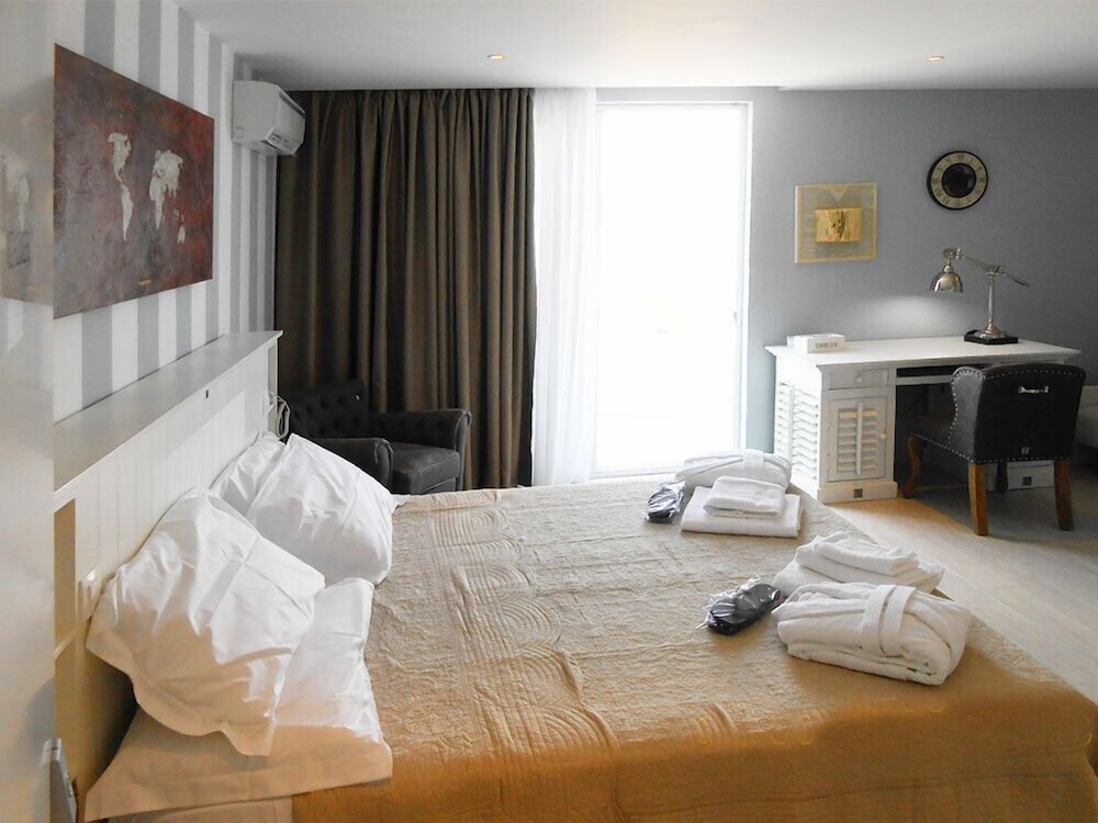 Sidari Beach Hotel — Hotel rooms in Sidari, Ionian Islands