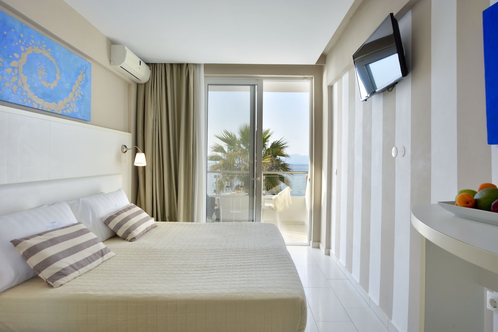 Sidari Beach Hotel — Hotel rooms in Sidari, Ionian Islands