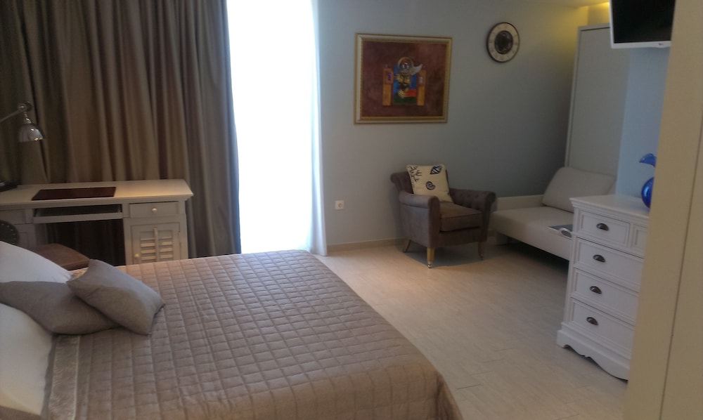 Sidari Beach Hotel — Hotel rooms in Sidari, Ionian Islands