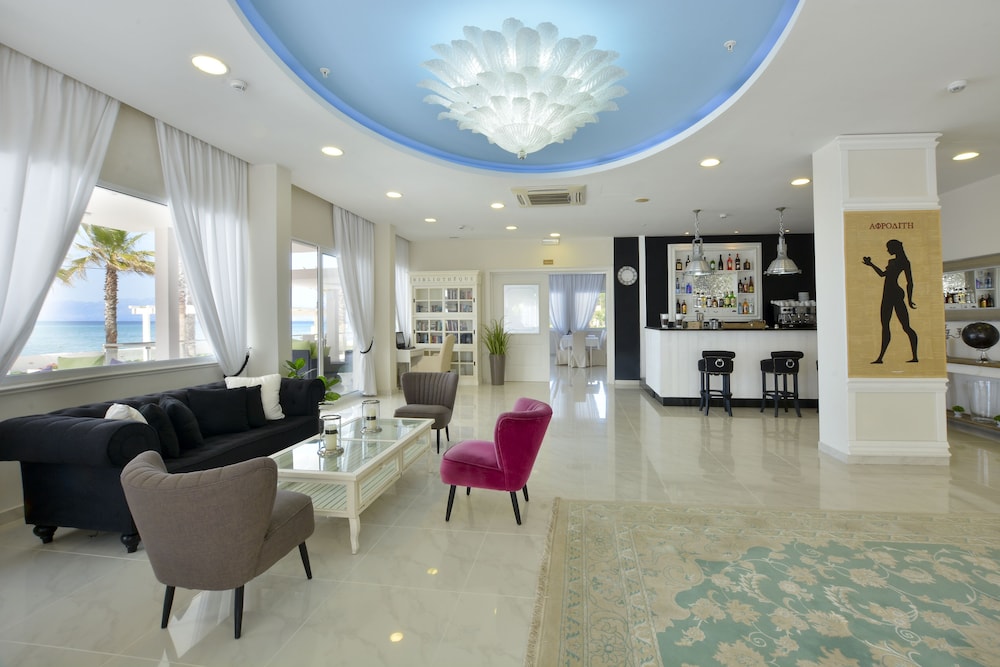 Sidari Beach Hotel — Restaurant & bars in Sidari, Ionian Islands