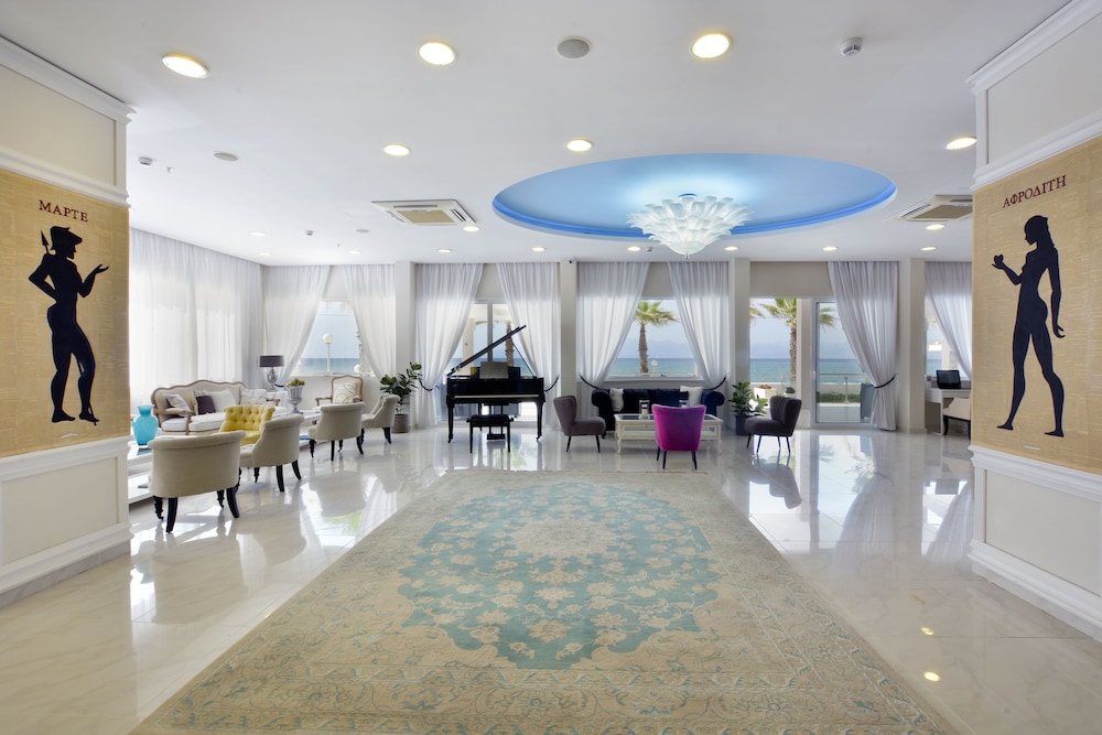 Sidari Beach Hotel — Hotel building in Sidari, Ionian Islands