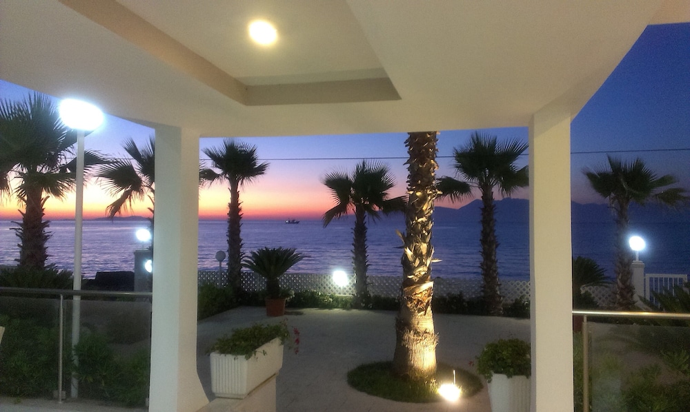 Sidari Beach Hotel — Beach in Sidari, Ionian Islands
