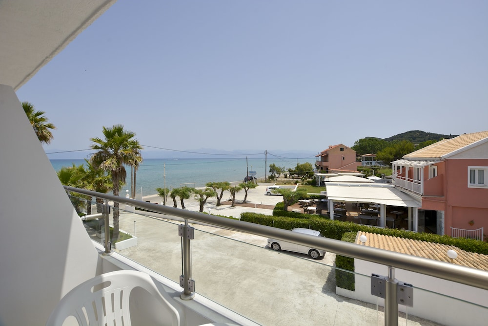 Sidari Beach Hotel — Beach in Sidari, Ionian Islands