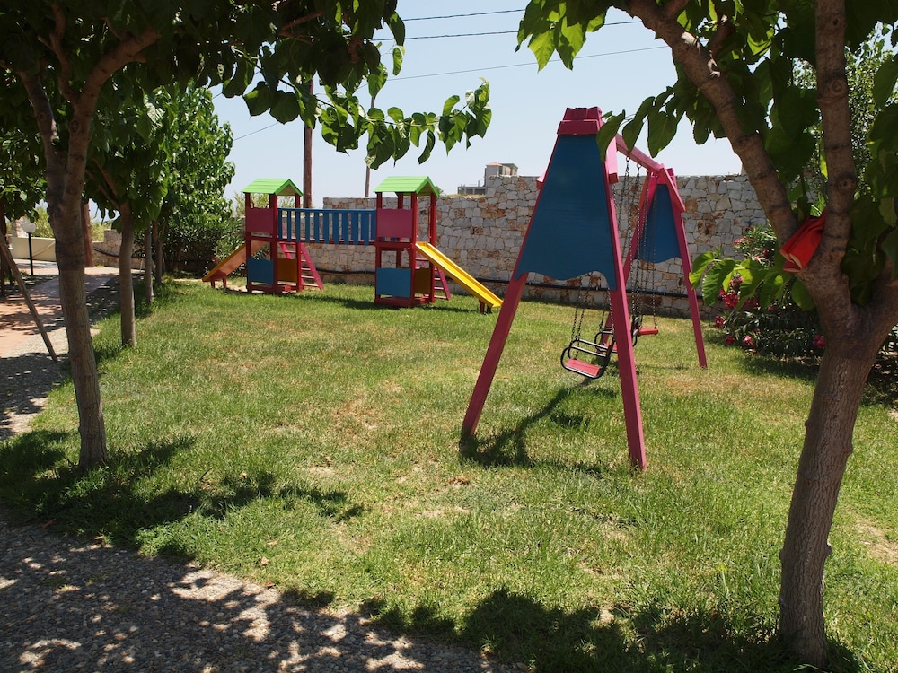 Eleftheria Hotel — Attractions for children in Chania
