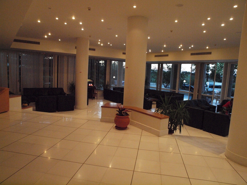 Eleftheria Hotel — Hotel building in Chania