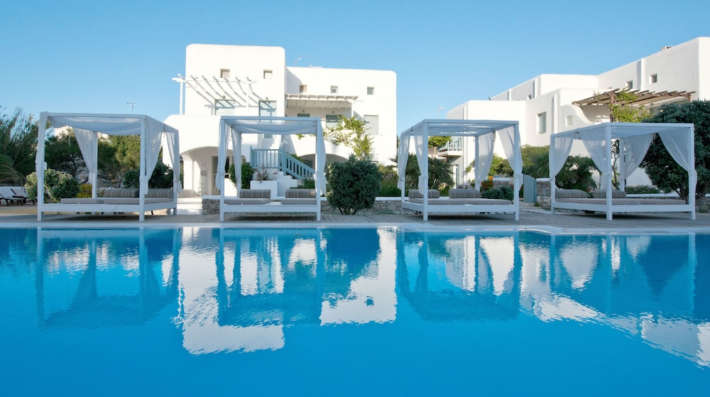 Corfos Hotel — Swimming pool in Ornos, South Aegean