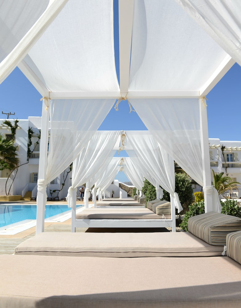 Corfos Hotel — Swimming pool in Ornos, South Aegean