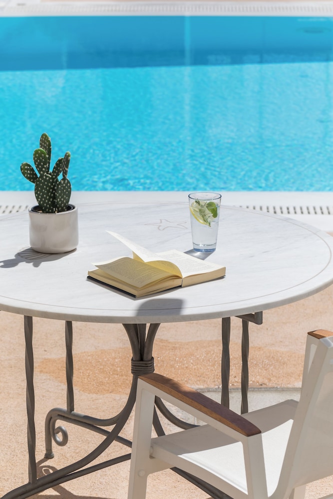Corfos Hotel — Swimming pool in Ornos, South Aegean
