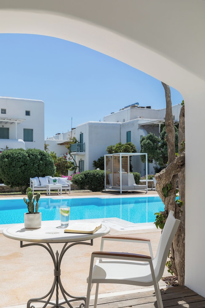Corfos Hotel — Swimming pool in Ornos, South Aegean