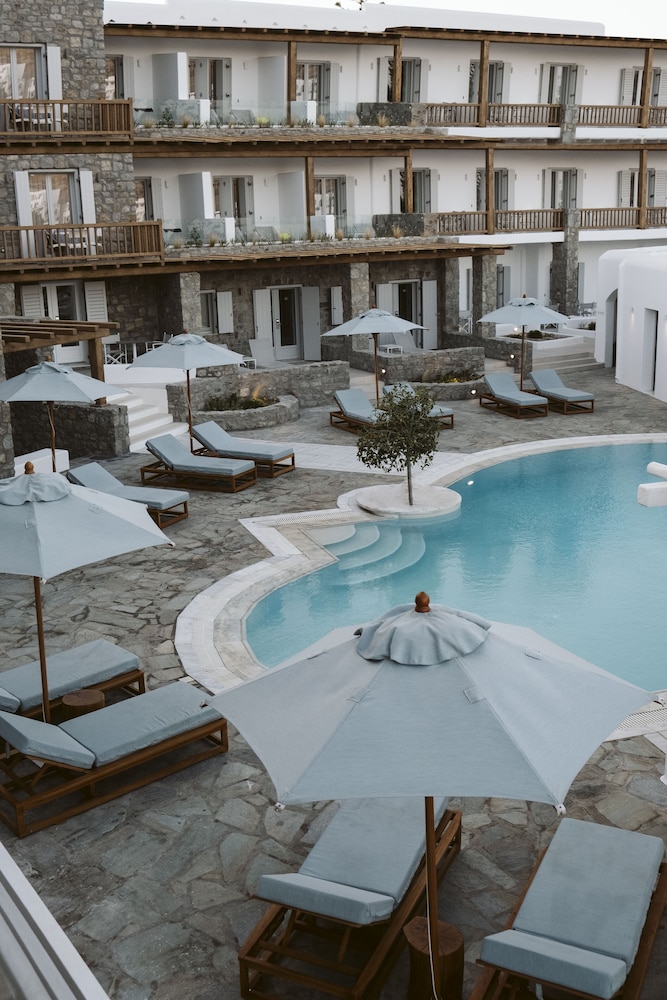 Argo Hotel — Main photo in Plati Gialos, South Aegean