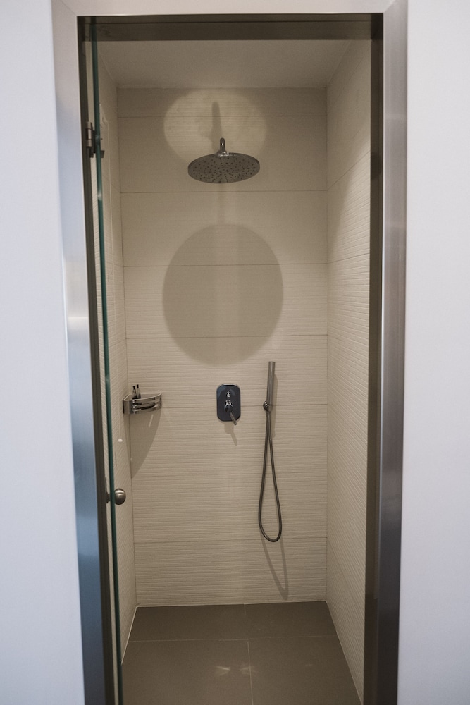 Argo Hotel — Hotel rooms in Plati Gialos, South Aegean