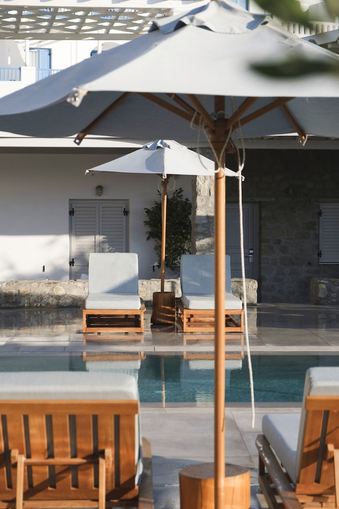 Argo Hotel — Swimming pool in Plati Gialos, South Aegean
