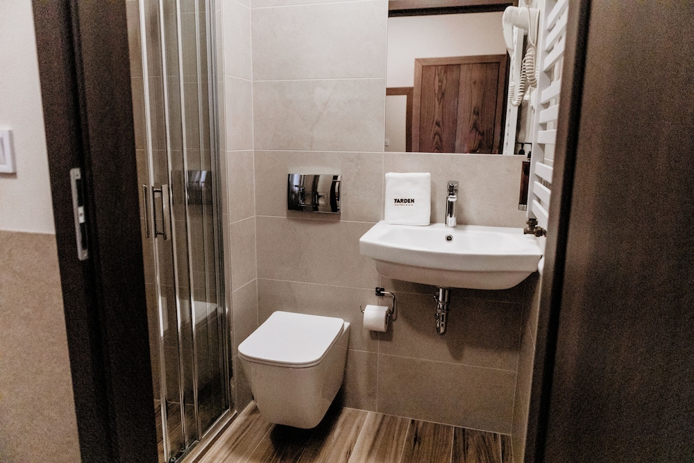 Yarden Hotel by Artery Hotels — Hotel rooms in Krakow, Lesser Poland