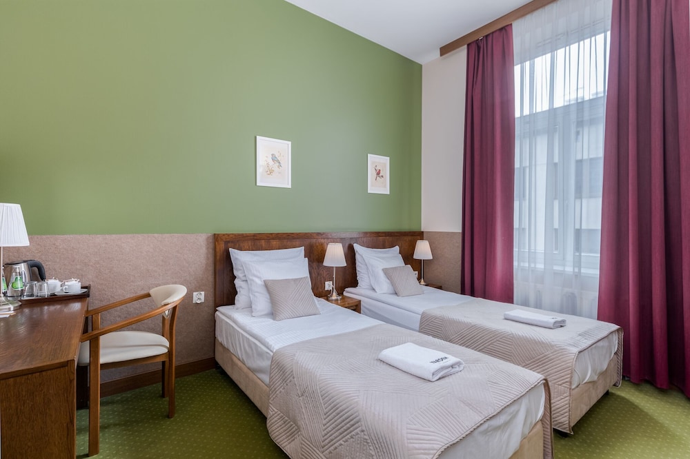 Yarden Hotel by Artery Hotels — Hotel rooms in Krakow, Lesser Poland