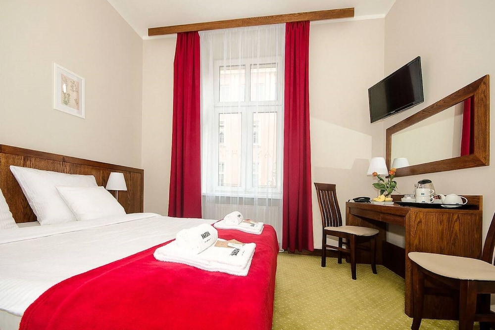 Yarden Hotel by Artery Hotels — Hotel rooms in Krakow, Lesser Poland