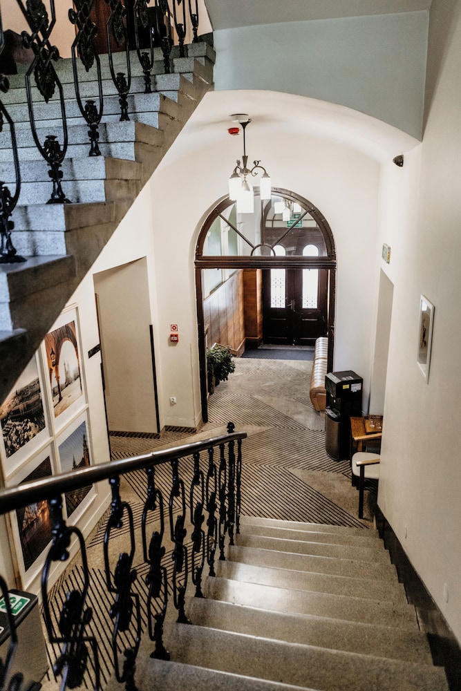 Yarden Hotel by Artery Hotels — Hotel building in Krakow, Lesser Poland