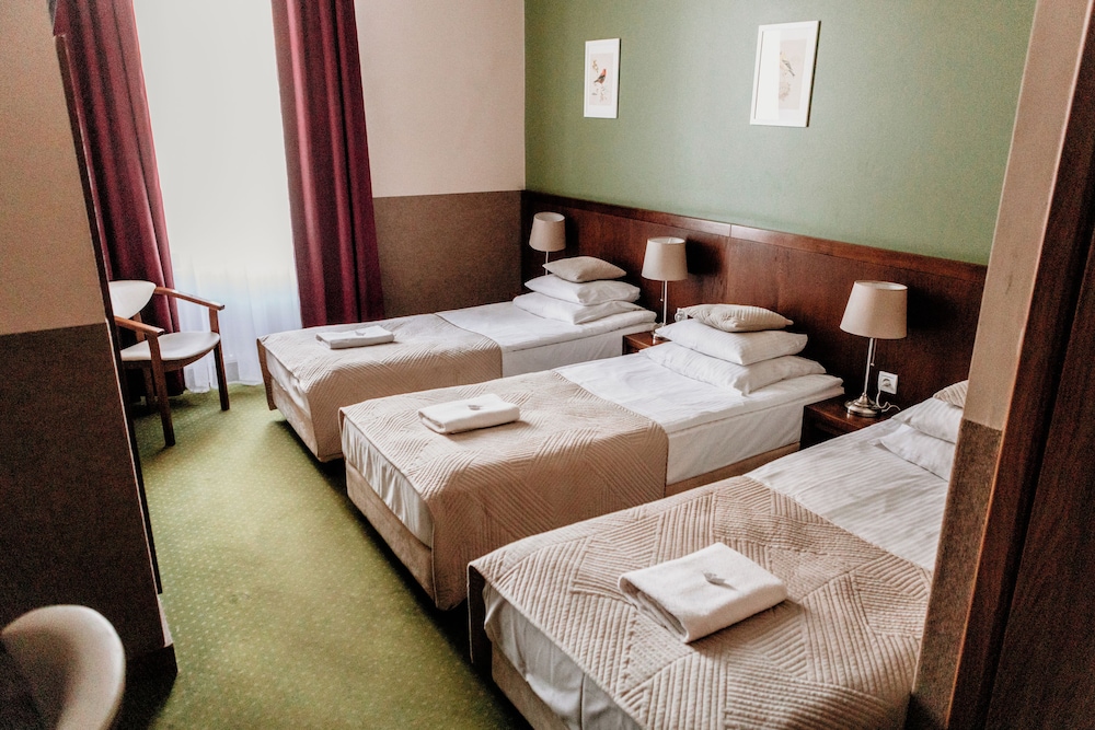 Yarden Hotel by Artery Hotels — Hotel rooms in Krakow, Lesser Poland