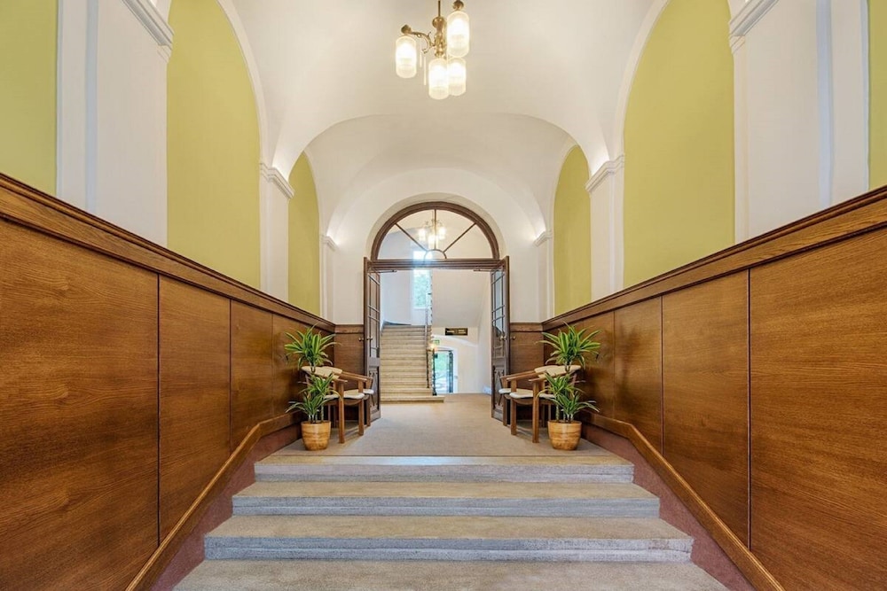 Yarden Hotel by Artery Hotels — Hotel building in Krakow, Lesser Poland