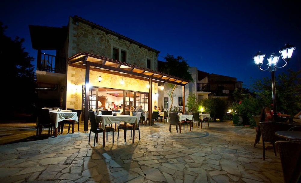 Ledra Maleme Hotel — Restaurant & bars in Platanias