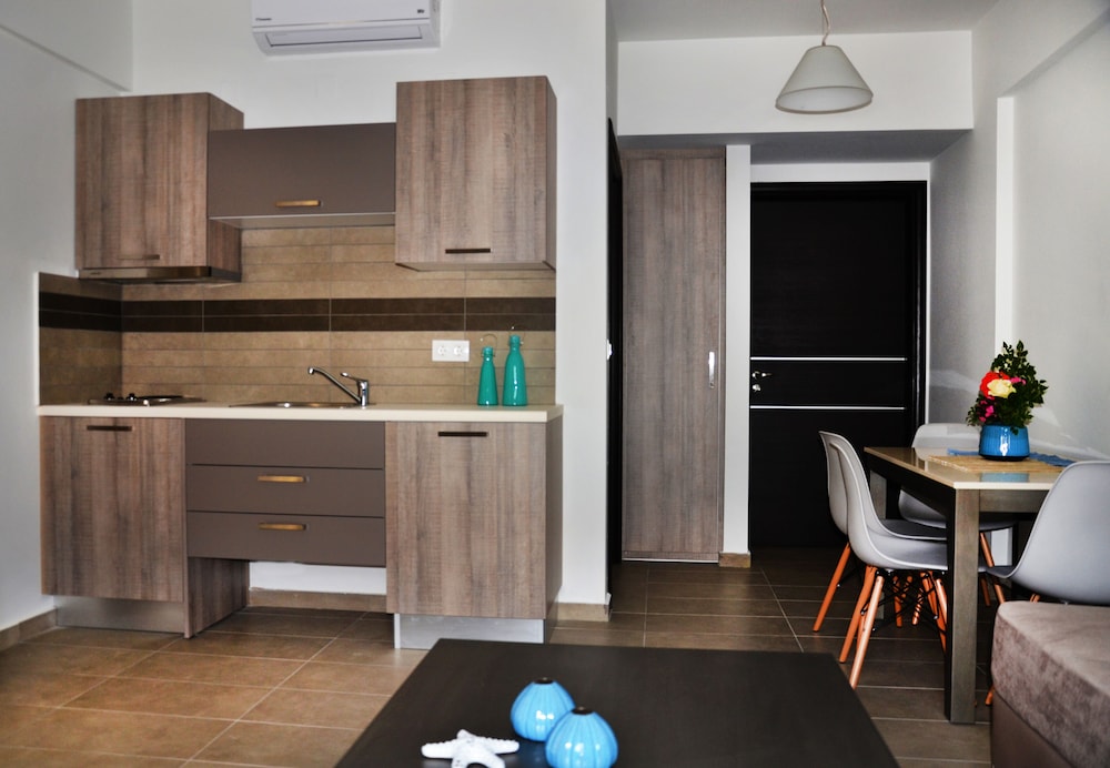 Ledra Maleme Hotel — Hotel rooms in Platanias