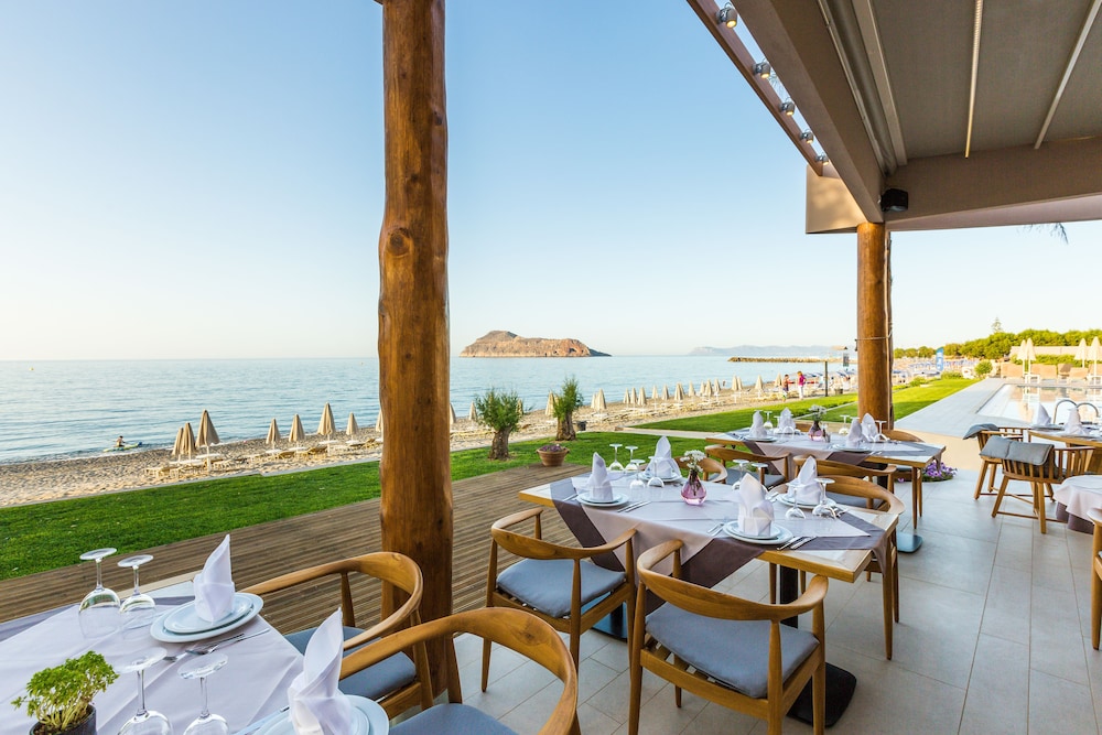 Blue Dome Hotel — Restaurant & bars in Platanias