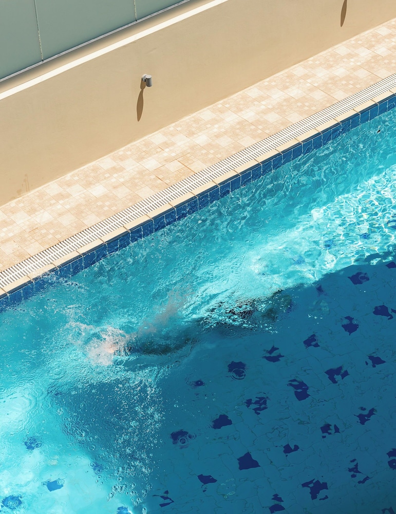 Batis Aero Beachfront Wellbeing Hotel — Swimming pool in Rethymnon