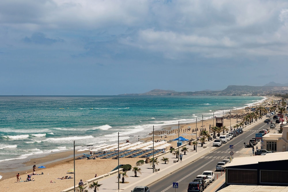 Batis Aero Beachfront Wellbeing Hotel — Beach in Rethymnon