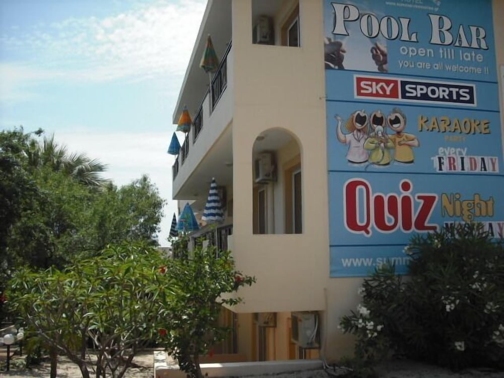 Summer Memories Hotel Apartments — Hotel building in Pefkos, South Aegean