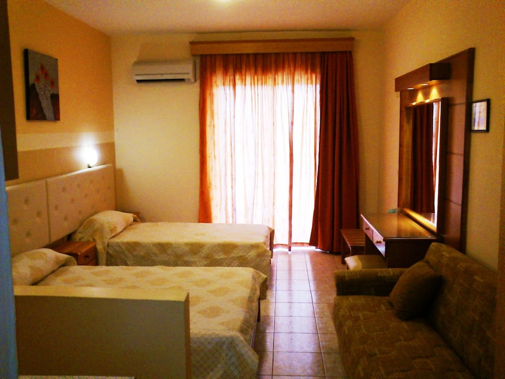 Summer Memories Hotel Apartments — Hotel rooms in Pefkos, South Aegean
