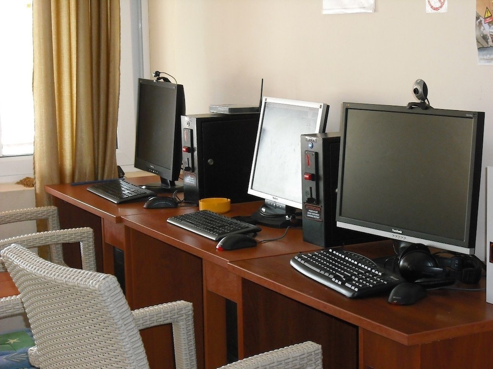 Summer Memories Hotel Apartments — Hotel building in Pefkos, South Aegean