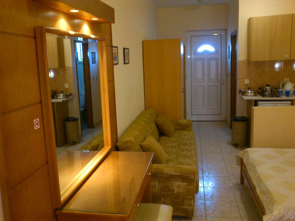 Summer Memories Hotel Apartments — Hotel rooms in Pefkos, South Aegean