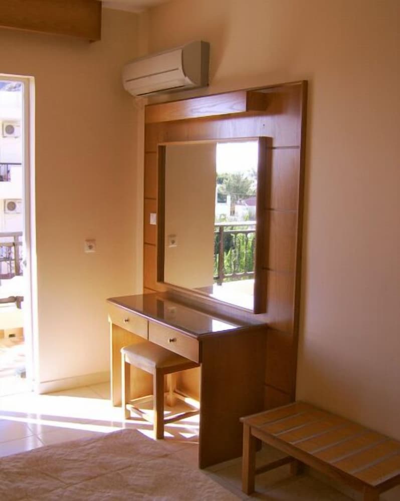 Summer Memories Hotel Apartments — Hotel rooms in Pefkos, South Aegean
