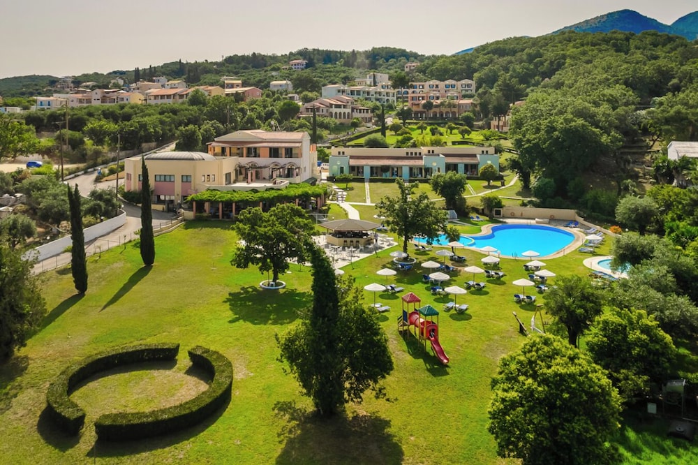 Century Resort — Swimming pool in Acharavi, Ionian Islands