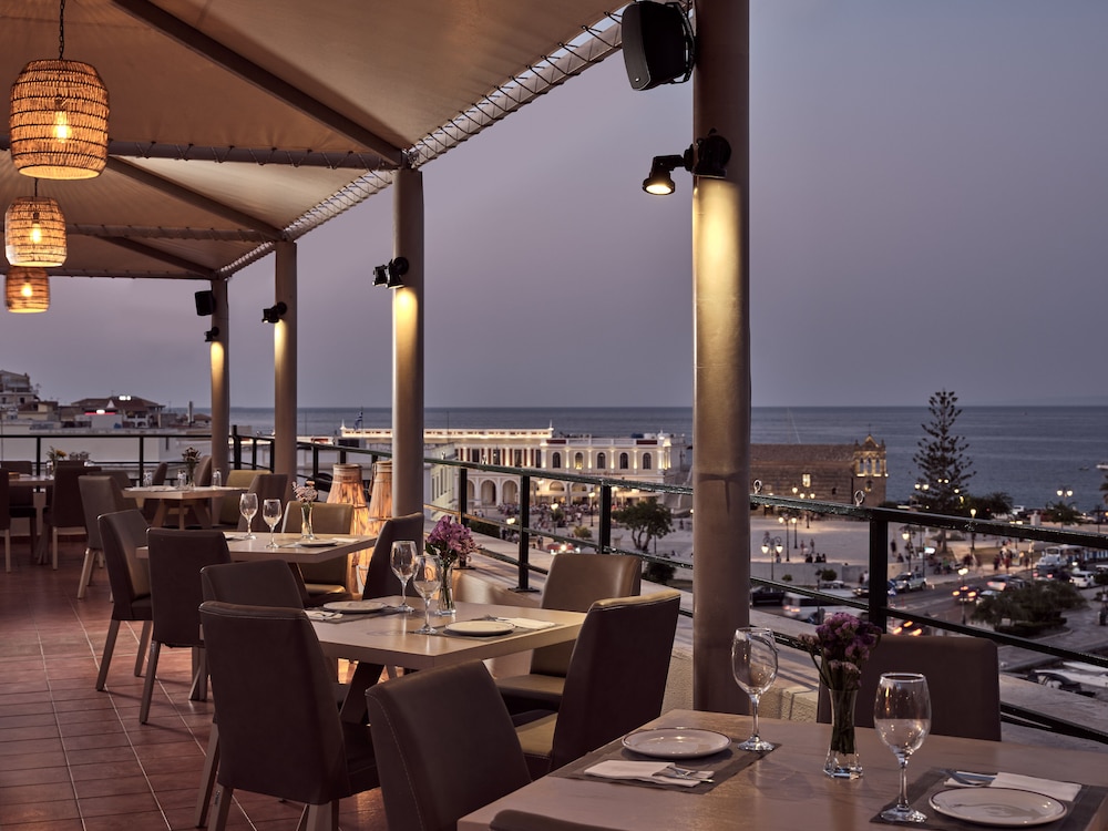 Hotel Strada Marina — Restaurant & bars in Zante Town, Ionian Islands