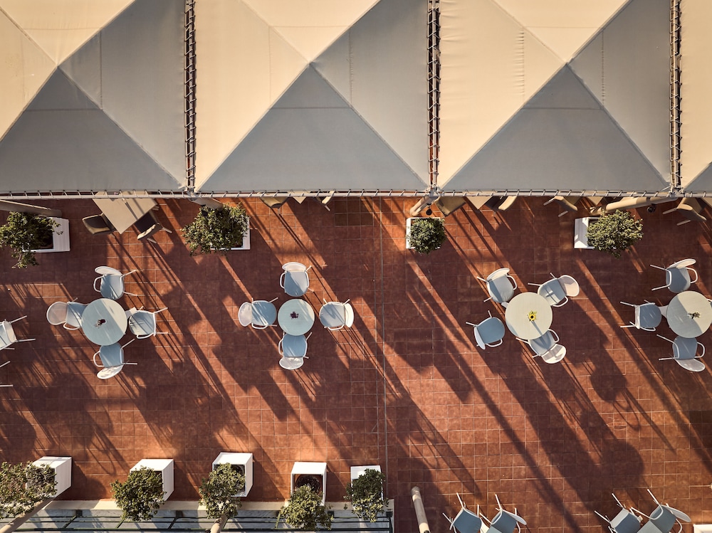 Hotel Strada Marina — Restaurant & bars in Zante Town, Ionian Islands