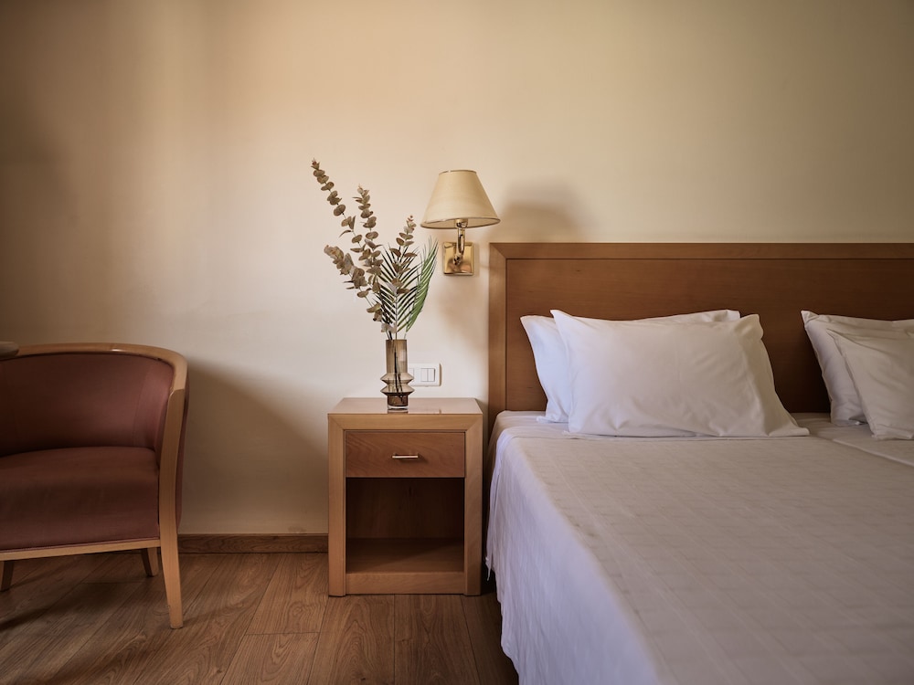 Hotel Strada Marina — Hotel rooms in Zante Town, Ionian Islands