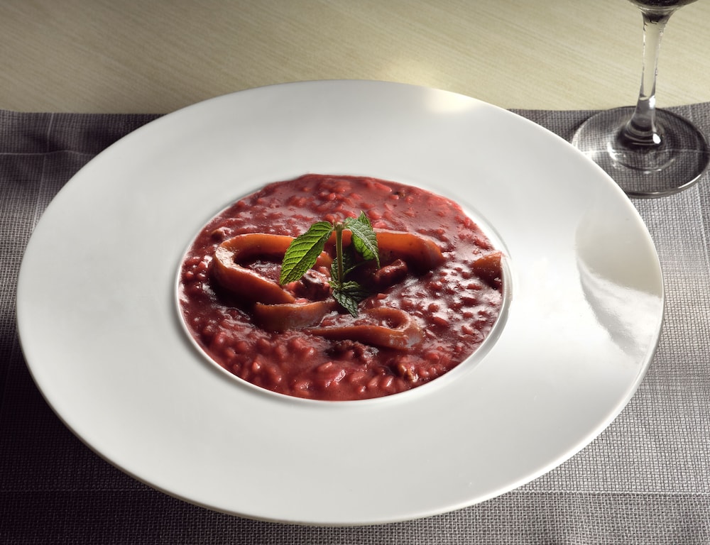 Hotel Strada Marina — Restaurant & bars in Zante Town, Ionian Islands
