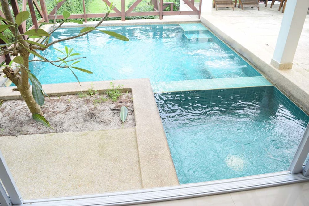 Coco Palm Beach Resort — Swimming pool in Mae Nam, Surat Thani