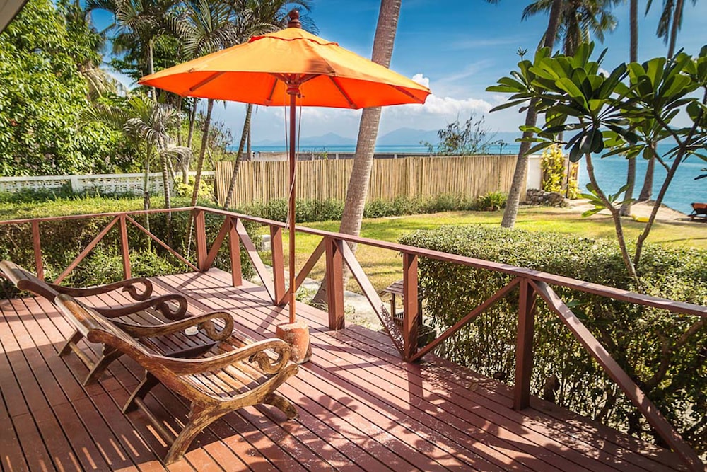 Coco Palm Beach Resort — Beach in Mae Nam, Surat Thani