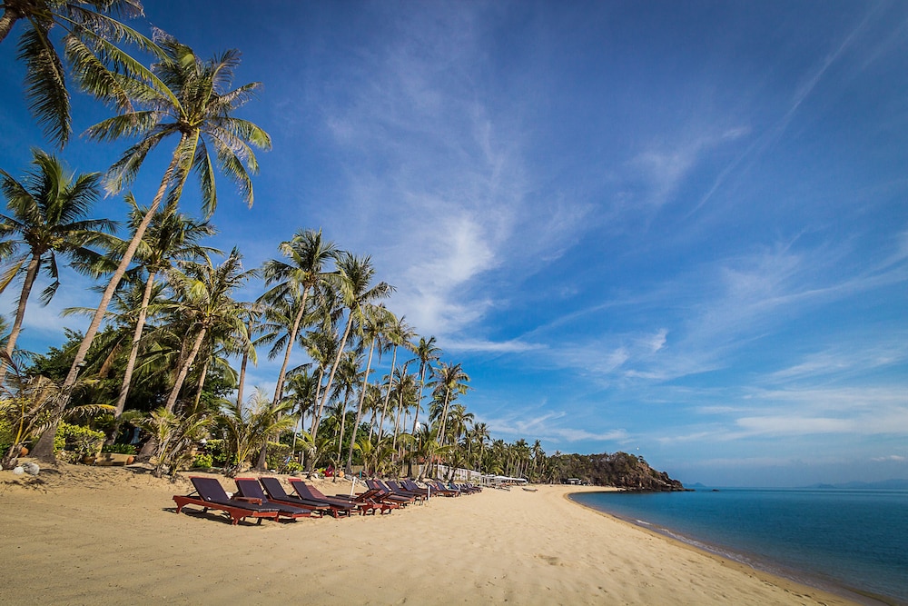 Coco Palm Beach Resort — Beach in Mae Nam, Surat Thani