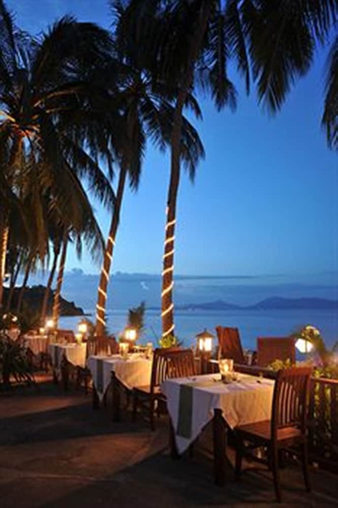 Coco Palm Beach Resort — Restaurant & bars in Mae Nam, Surat Thani