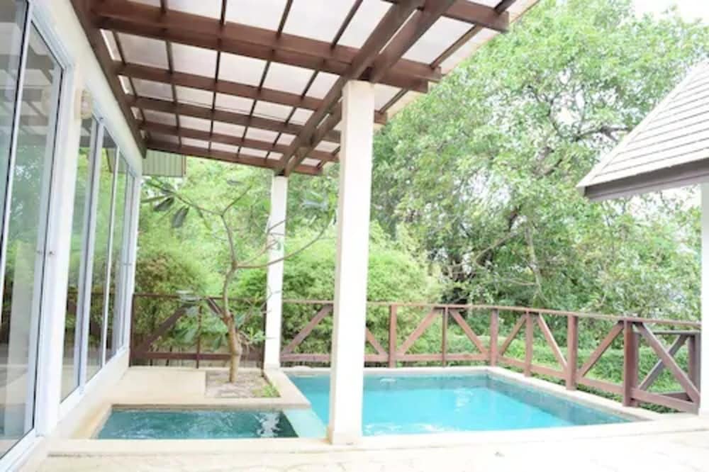 Coco Palm Beach Resort — Swimming pool in Mae Nam, Surat Thani