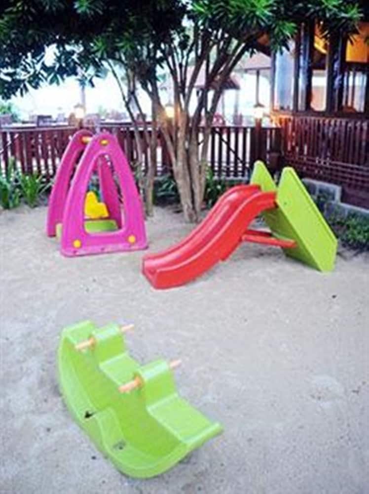 Coco Palm Beach Resort — Attractions for children in Mae Nam, Surat Thani