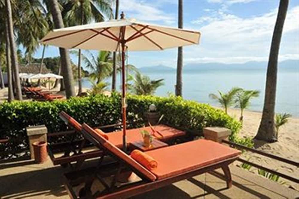 Coco Palm Beach Resort — Beach in Mae Nam, Surat Thani