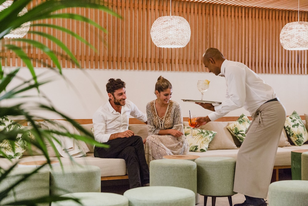 Aparthotel Club del Sol Resort & SPA — Restaurant & bars in Puerto Pollensa, Balearic Islands