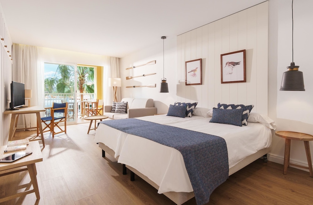 Aparthotel Club del Sol Resort & SPA — Hotel rooms in Puerto Pollensa, Balearic Islands