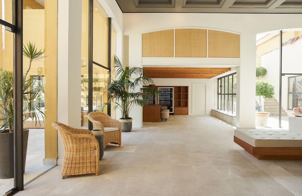 Aparthotel Club del Sol Resort & SPA — Hotel building in Puerto Pollensa, Balearic Islands